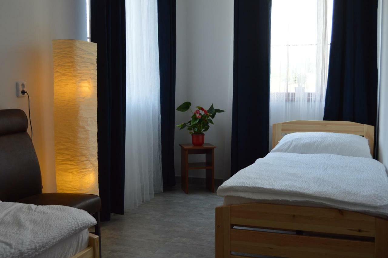Vila Lipa Novy Bor Luaran gambar
