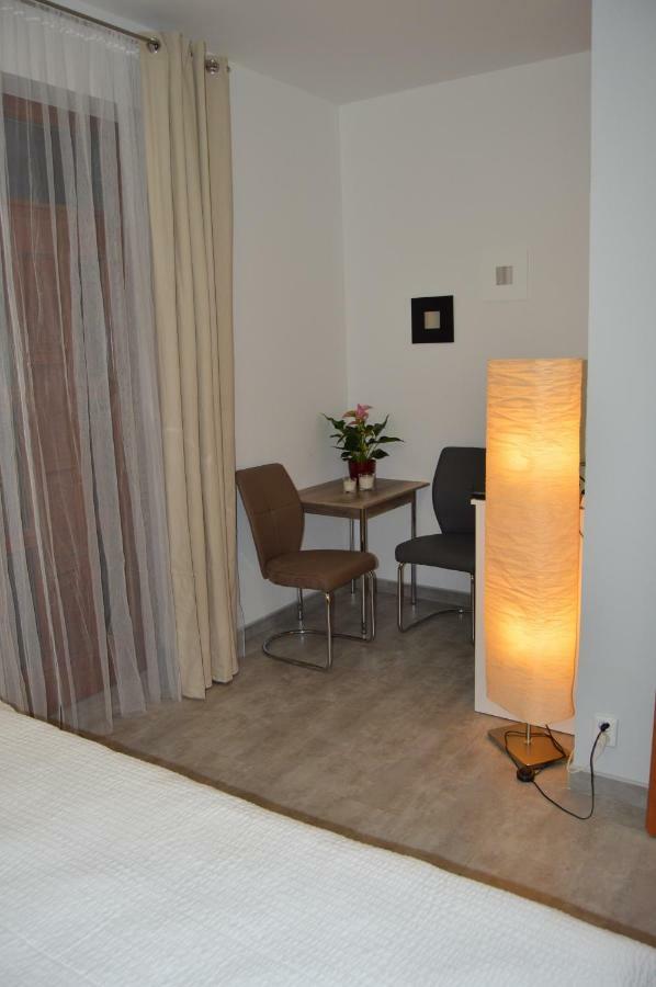 Vila Lipa Novy Bor Luaran gambar