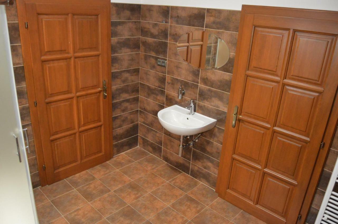Vila Lipa Novy Bor Luaran gambar