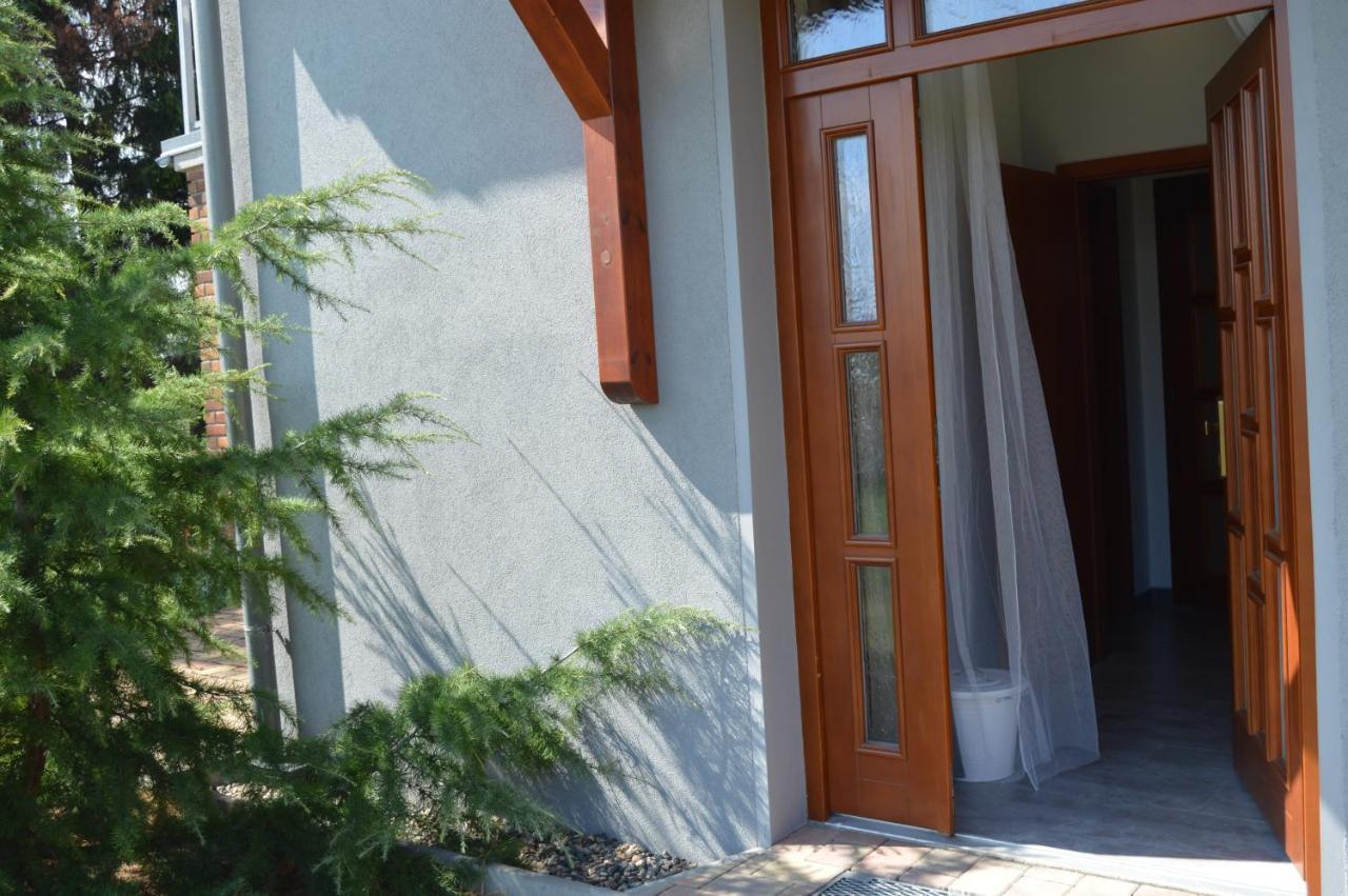 Vila Lipa Novy Bor Luaran gambar